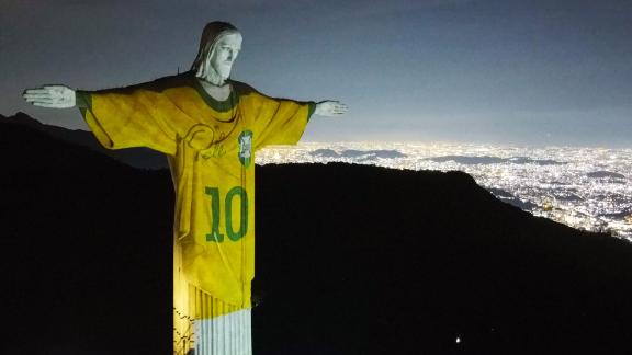 Pele: A Special Tribute at Christ the Redeemer